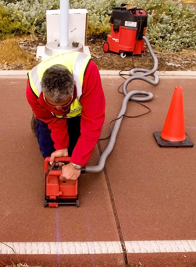 Cutting the slots using a wall chaser